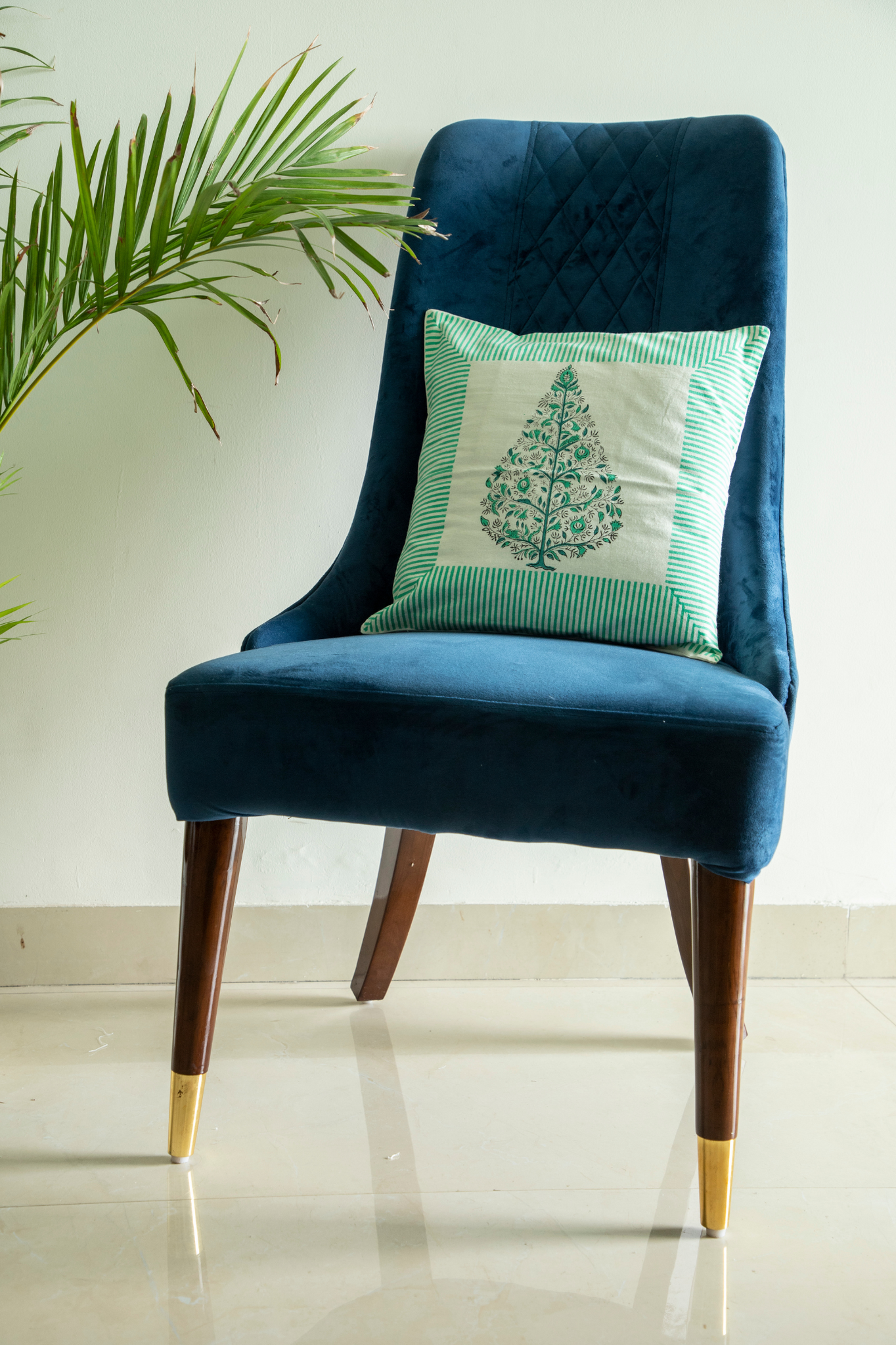 Pine tree  with green border Throw/Cushion Cover