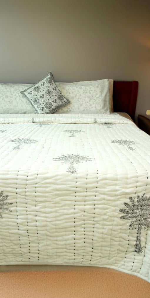 Palm Tree grey duvet / handcrafted  cotton quilt (Queen)