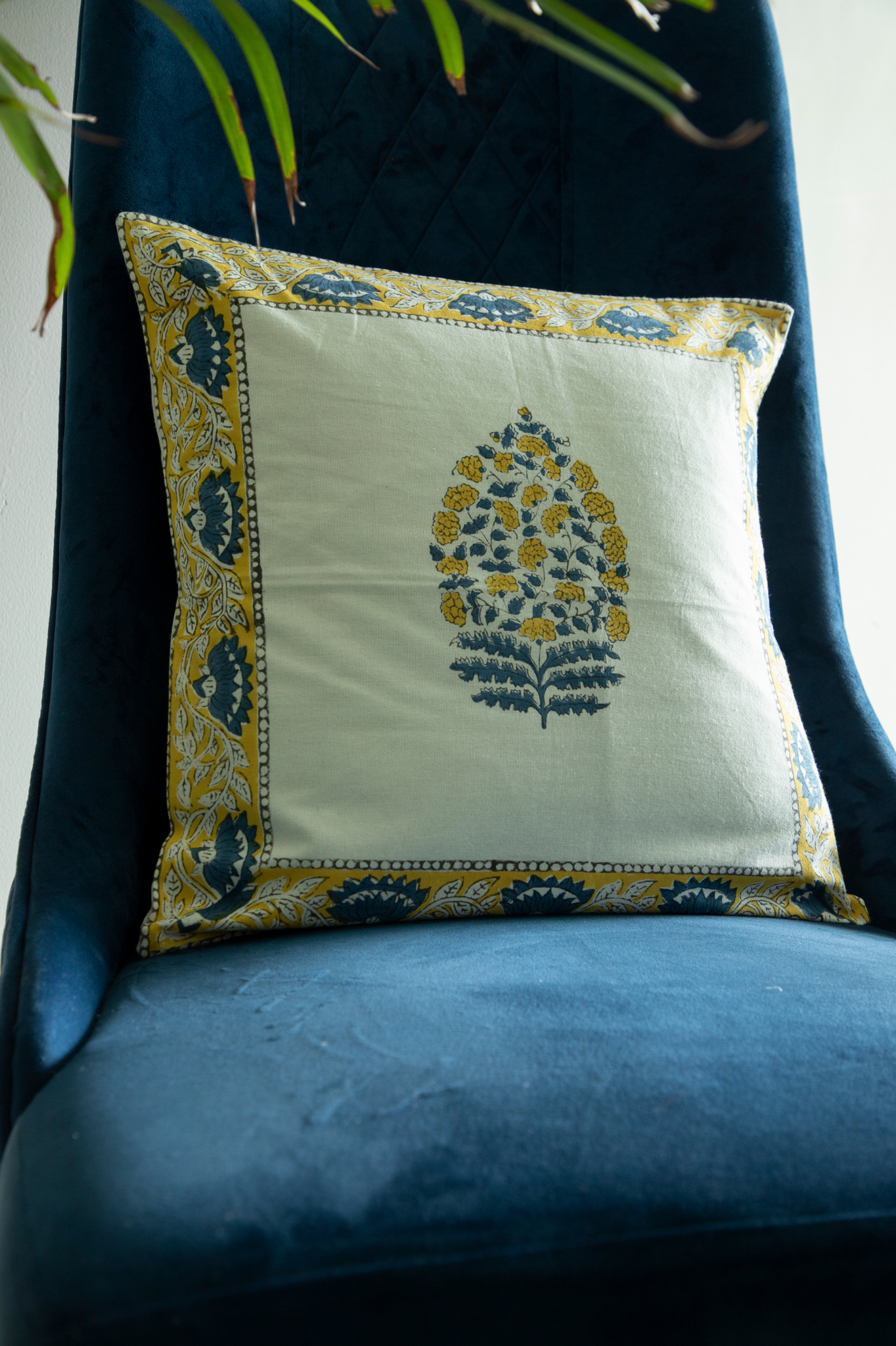 Yellow & blue bouquet Throw/Cushion Cover