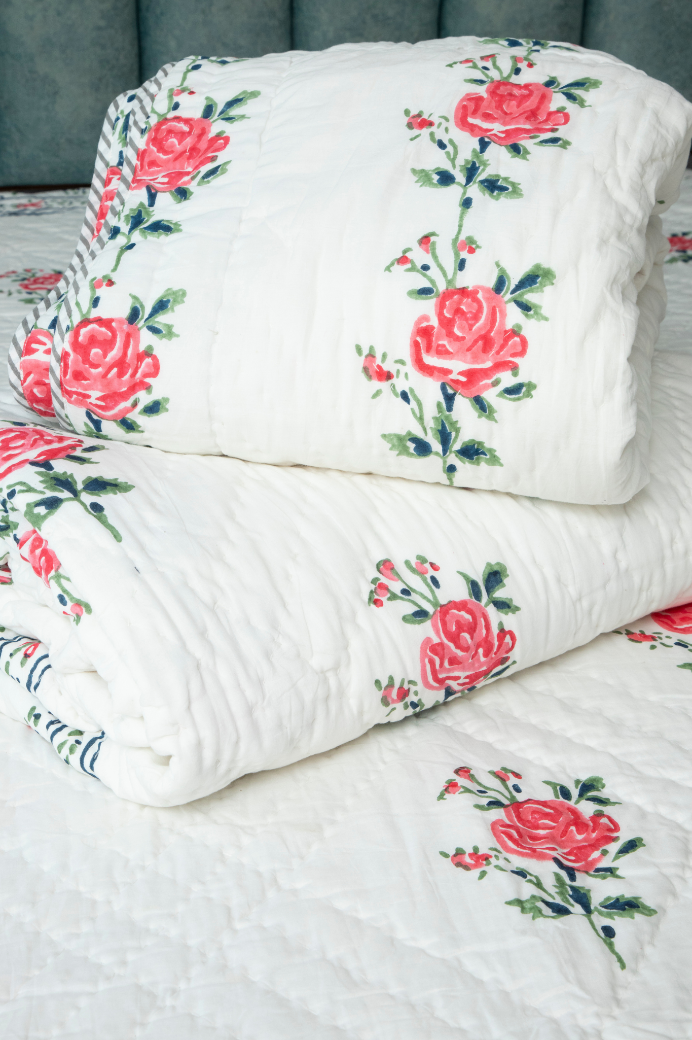 Artisan Touch( AC ) Cotton Heritage Quilt / Duvet With Rose Vine Hand  block Print (King)