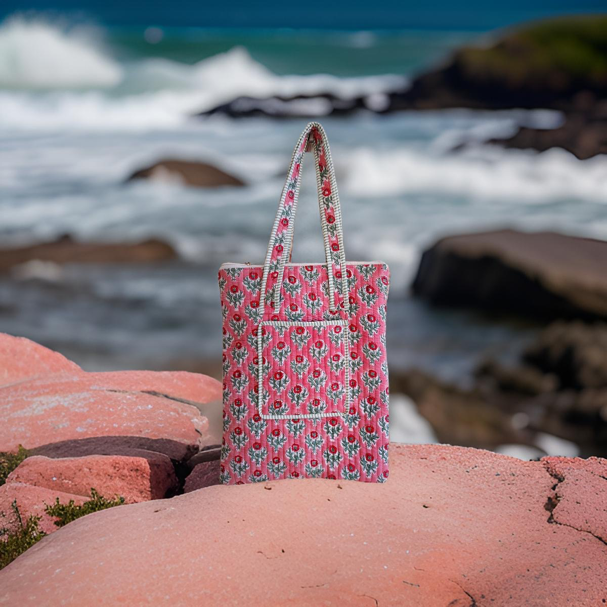 TRAVEL / BEACH TOTE BAGS