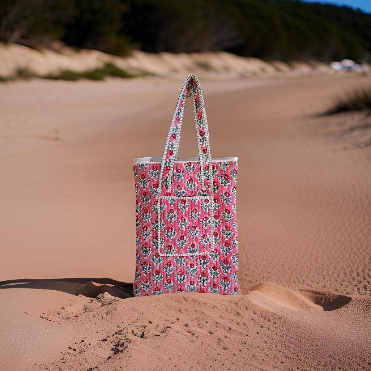 TRAVEL / BEACH TOTE BAGS