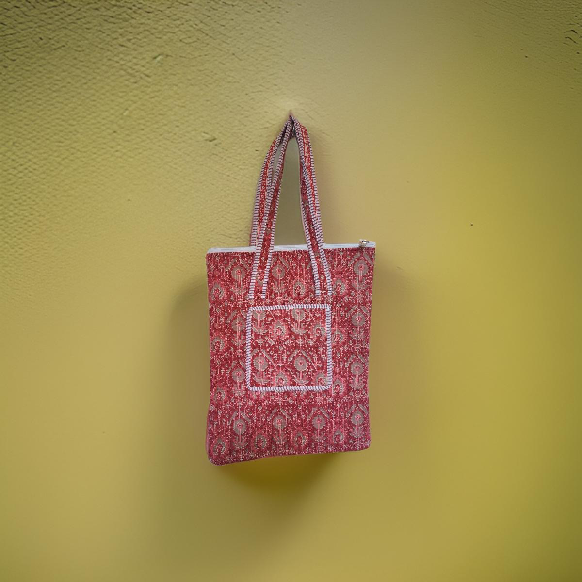 TRAVEL / BEACH TOTE BAG