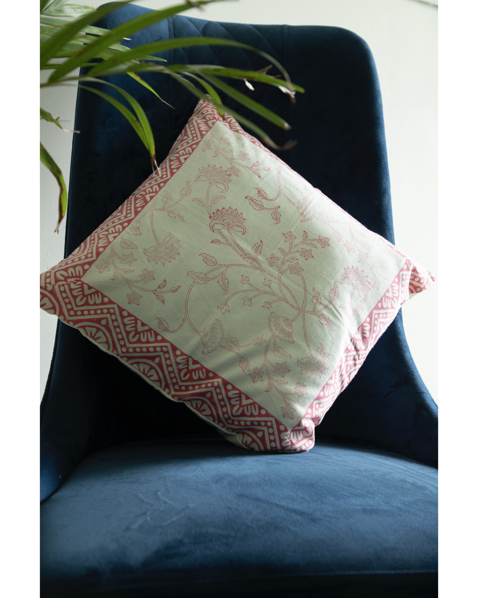 Pink Lotus Vine with Border Throw/Cushion Cover