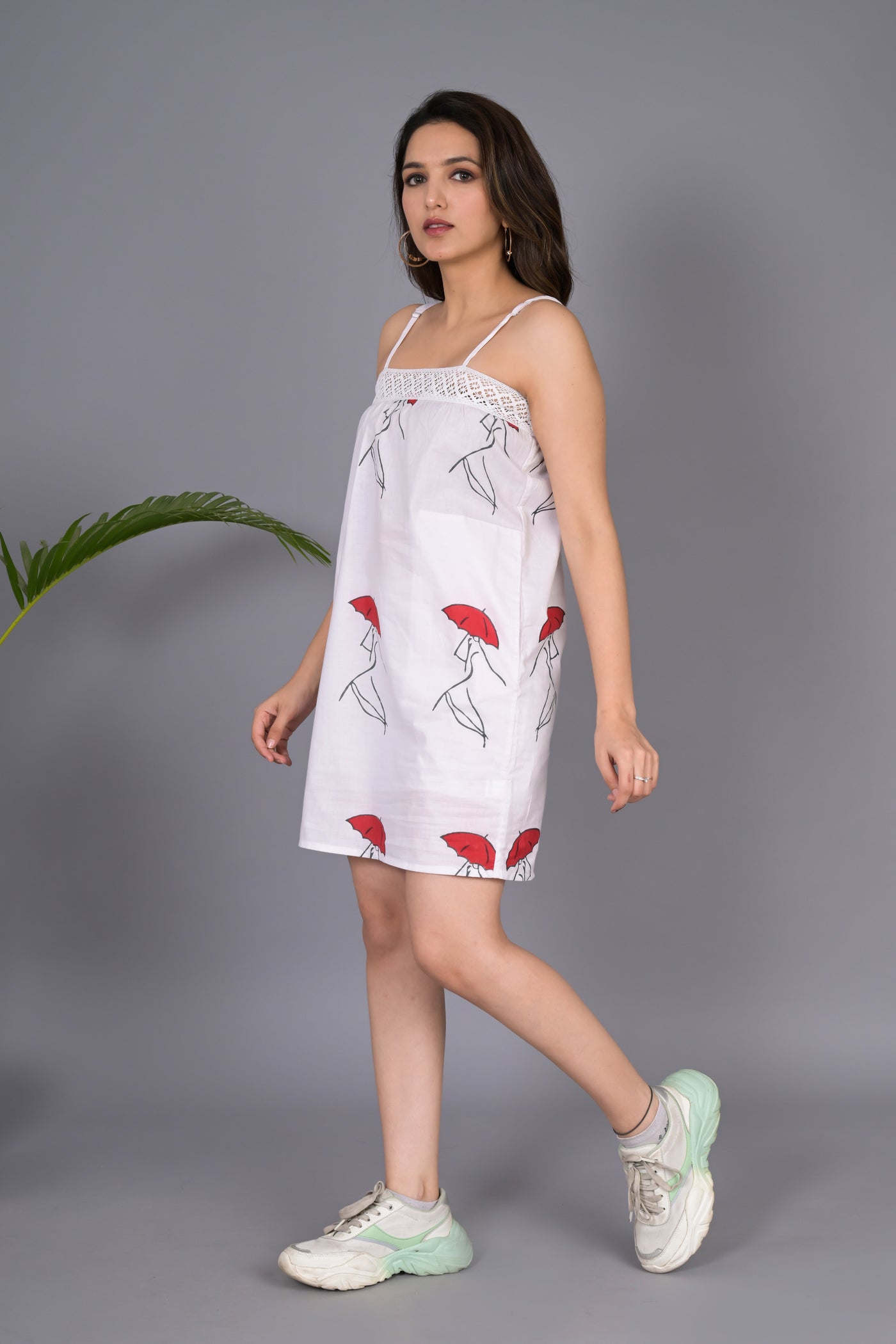 SWINGING  UMBRELLA BEACH / SLEEPWEAR TUNIC